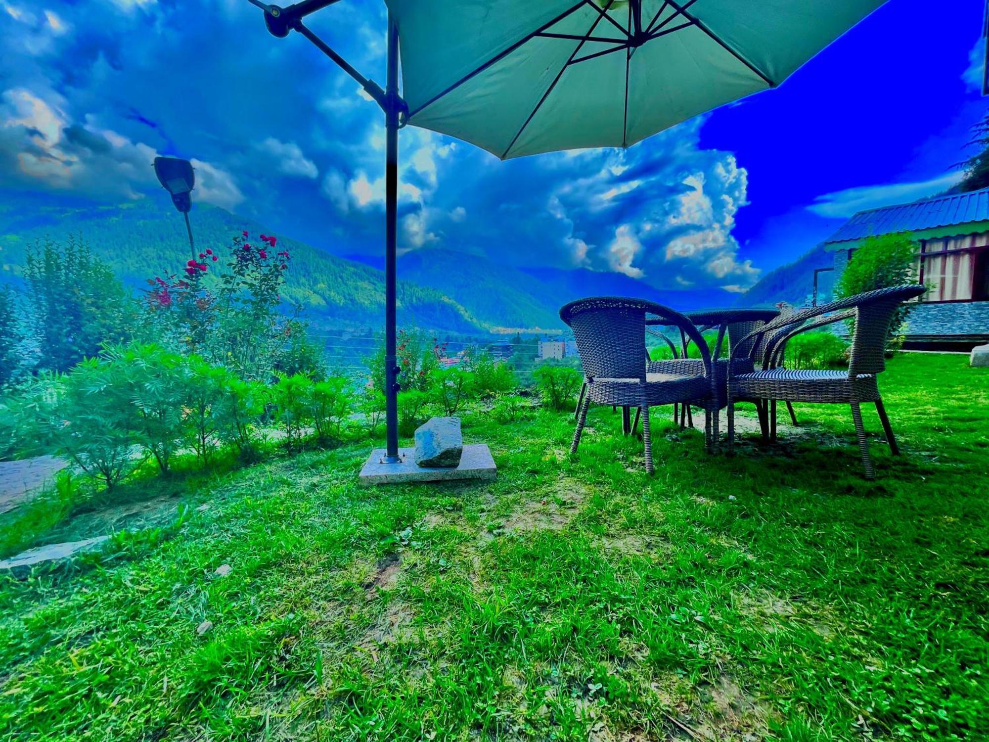 Himalayan Nomad Cottage, Manali ! All 2 Bedroom Independent Cottages ! Personal Lawn Every Cottage ! Parking ! Scenic Mountains View ! Spacious Rooms ! Esterno foto