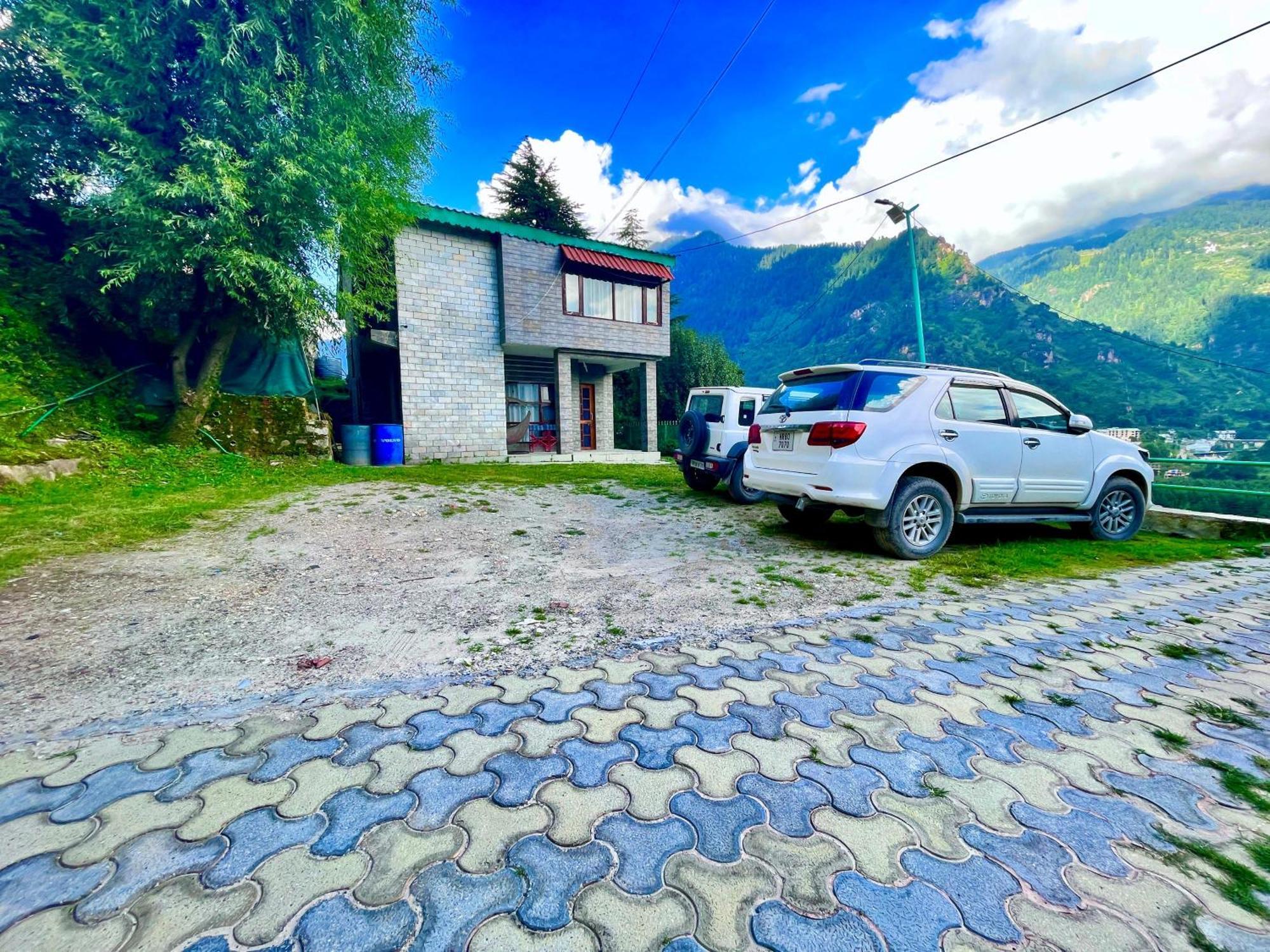 Himalayan Nomad Cottage, Manali ! All 2 Bedroom Independent Cottages ! Personal Lawn Every Cottage ! Parking ! Scenic Mountains View ! Spacious Rooms ! Esterno foto
