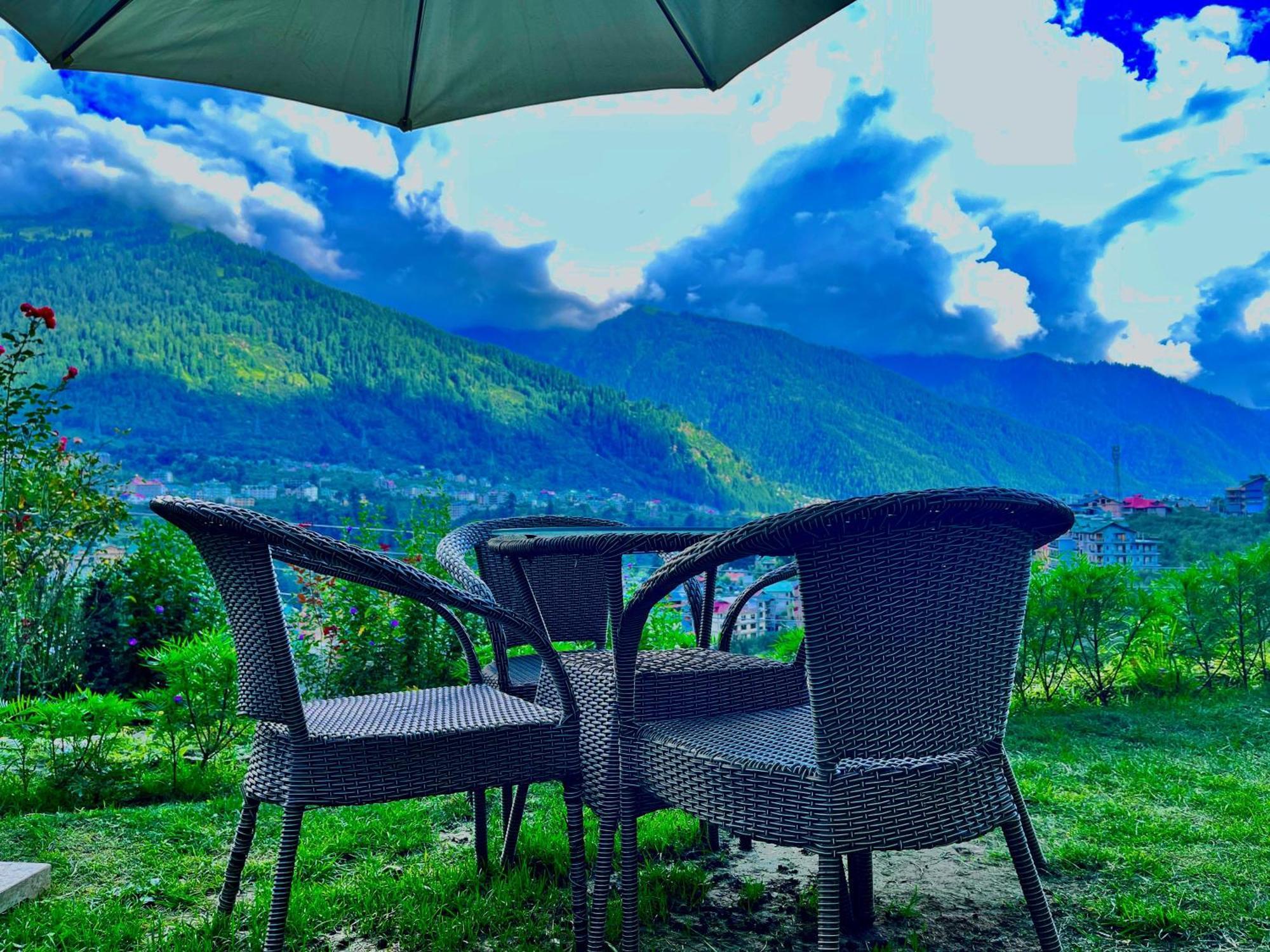 Himalayan Nomad Cottage, Manali ! All 2 Bedroom Independent Cottages ! Personal Lawn Every Cottage ! Parking ! Scenic Mountains View ! Spacious Rooms ! Esterno foto